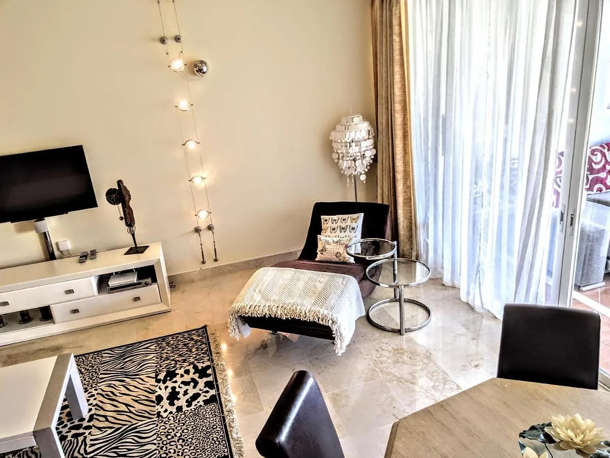 Las Olas Riviera Apartment Sitio de Calahonda