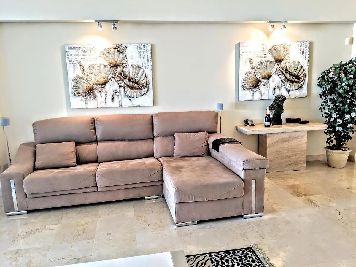 Las Olas Riviera Apartment Sitio de Calahonda